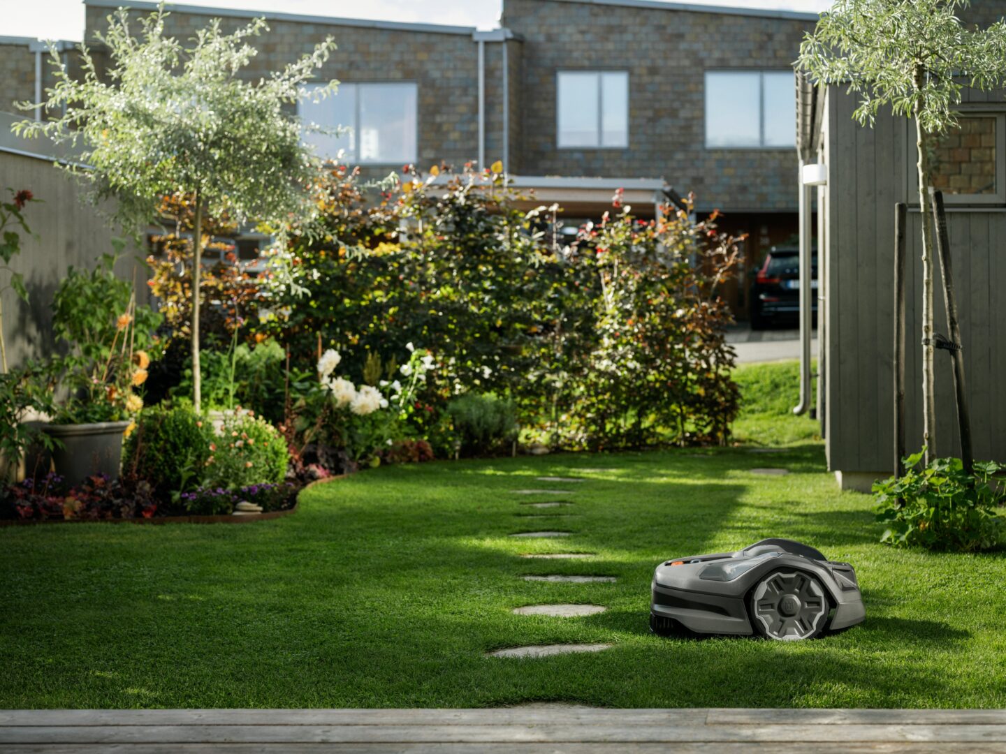 robotická kosačka HUSQVARNA AUTOMOWER® 310E NERA