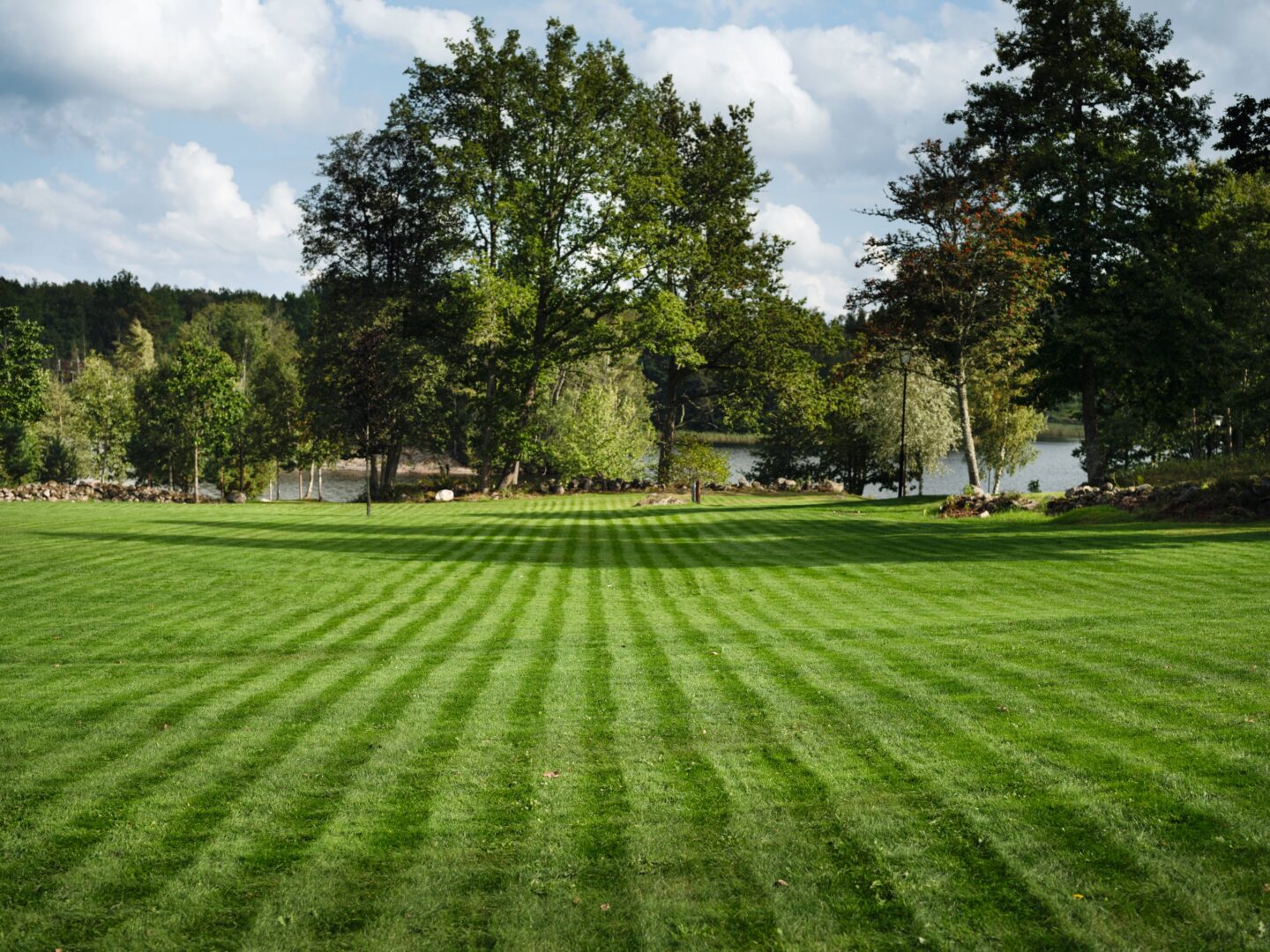 robotická kosačka HUSQVARNA AUTOMOWER® 410VE NERA