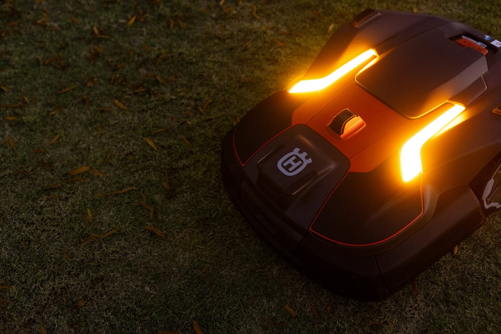 profesionálna robotická kosačka HUSQVARNA AUTOMOWER® 540 EPOS™